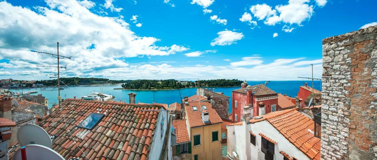 Studio Oscar IV With Terrace And Sea View Rovinj Exterior foto